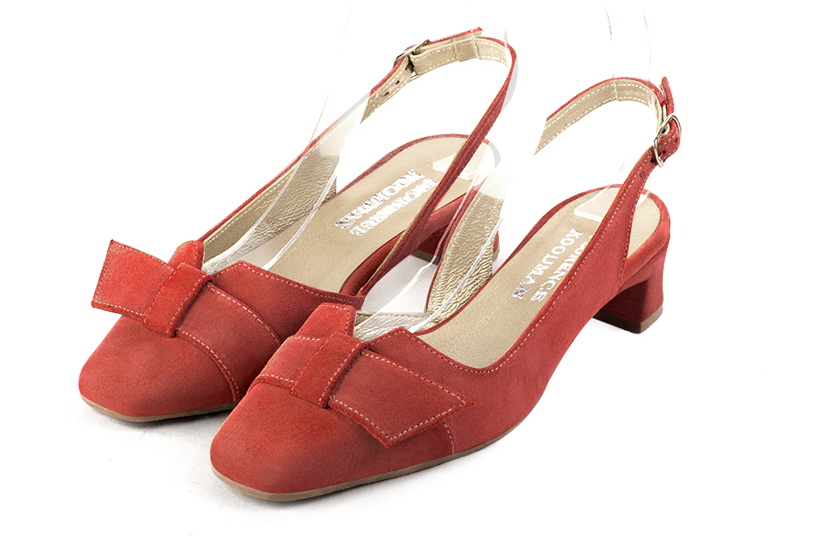 Scarlet red women's slingback shoes. Square toe. Low kitten heels. Front view - Florence KOOIJMAN